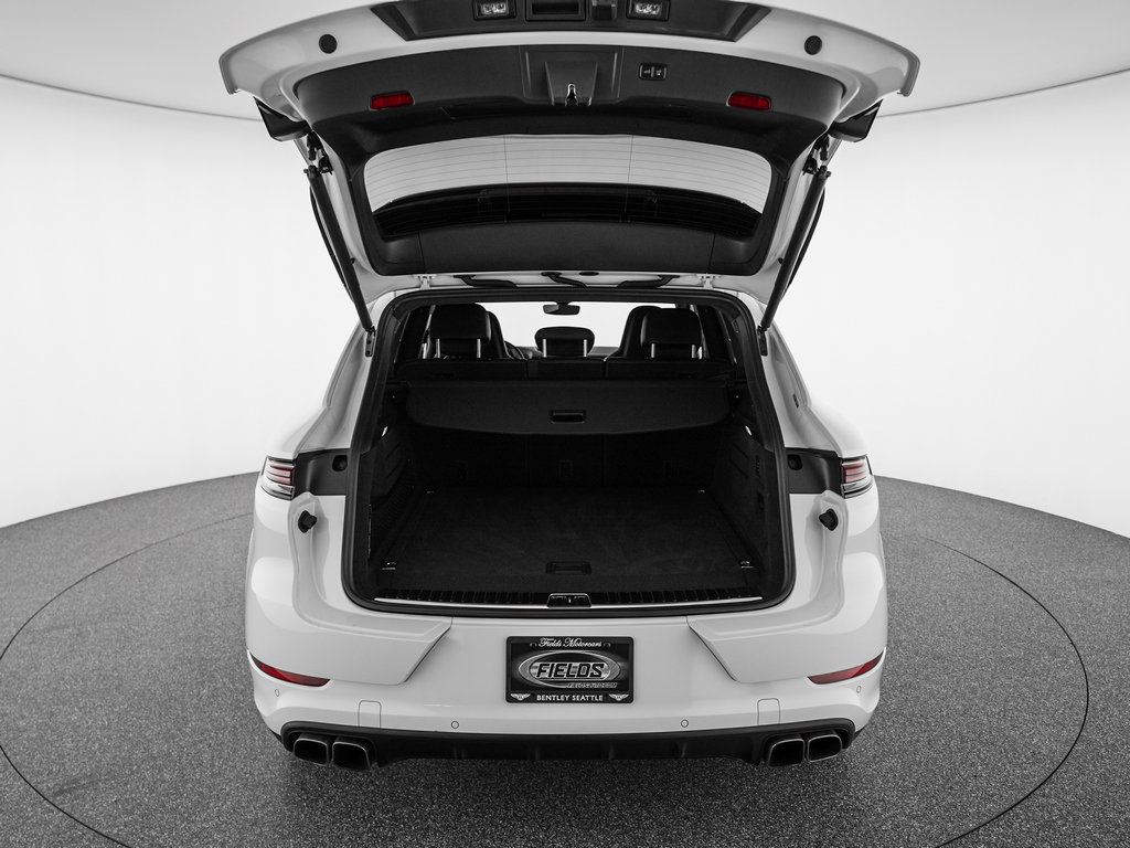 Used 2024 Porsche Cayenne Turbo AWD/4WD image 41