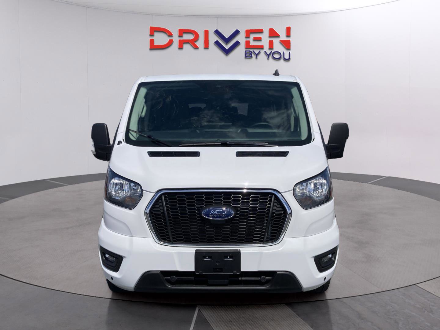 Used 2024 Ford Transit 350 XLT image 9