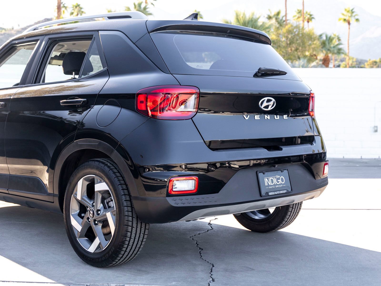 Used 2021 Hyundai Venue SEL w/ Cargo Package image 7