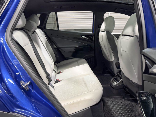 Used 2021 Volkswagen ID.4 Pro S image 17