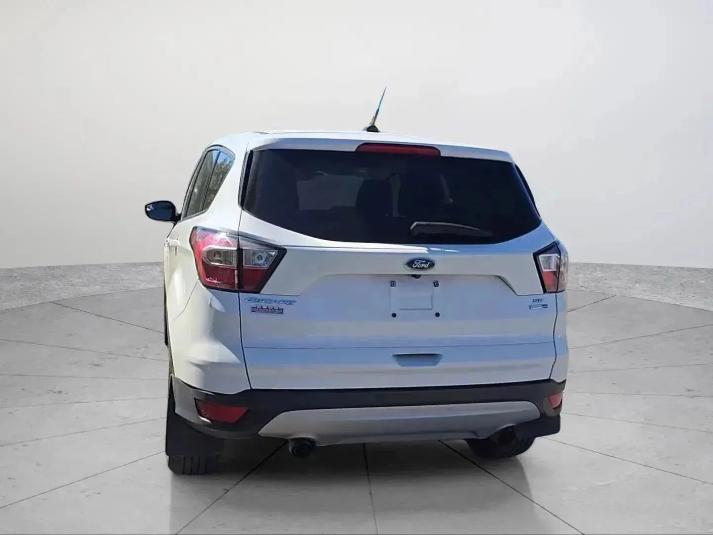 Used 2017 Ford Escape SE w/ SE Cold Weather Package AWD/4WD image 21