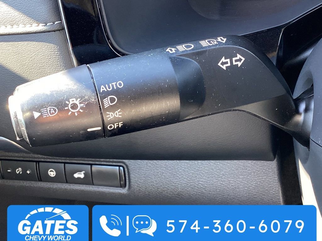 Used 2023 Nissan Pathfinder SL image 28