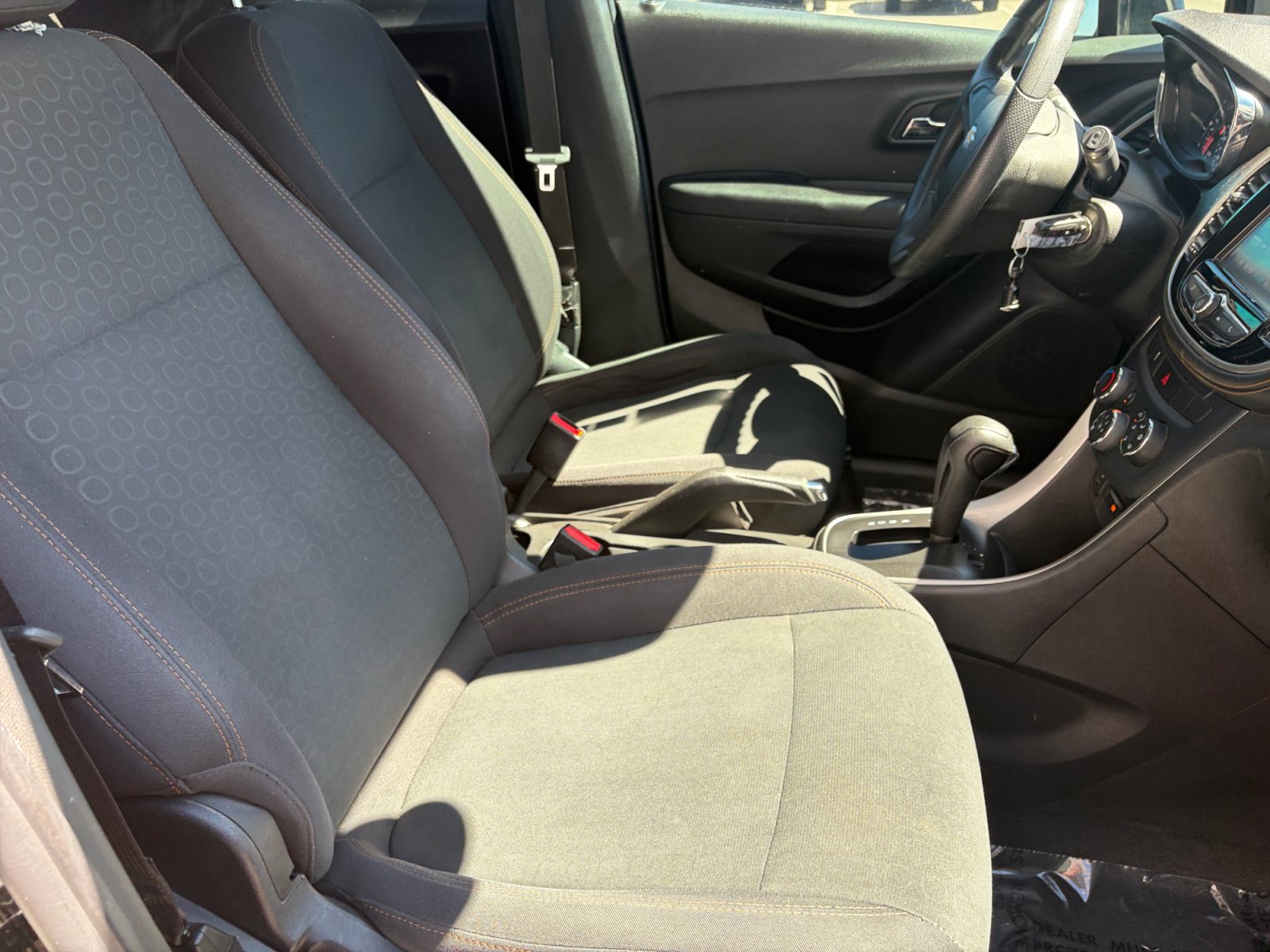 Used 2017 Chevrolet Trax LS FWD image 28