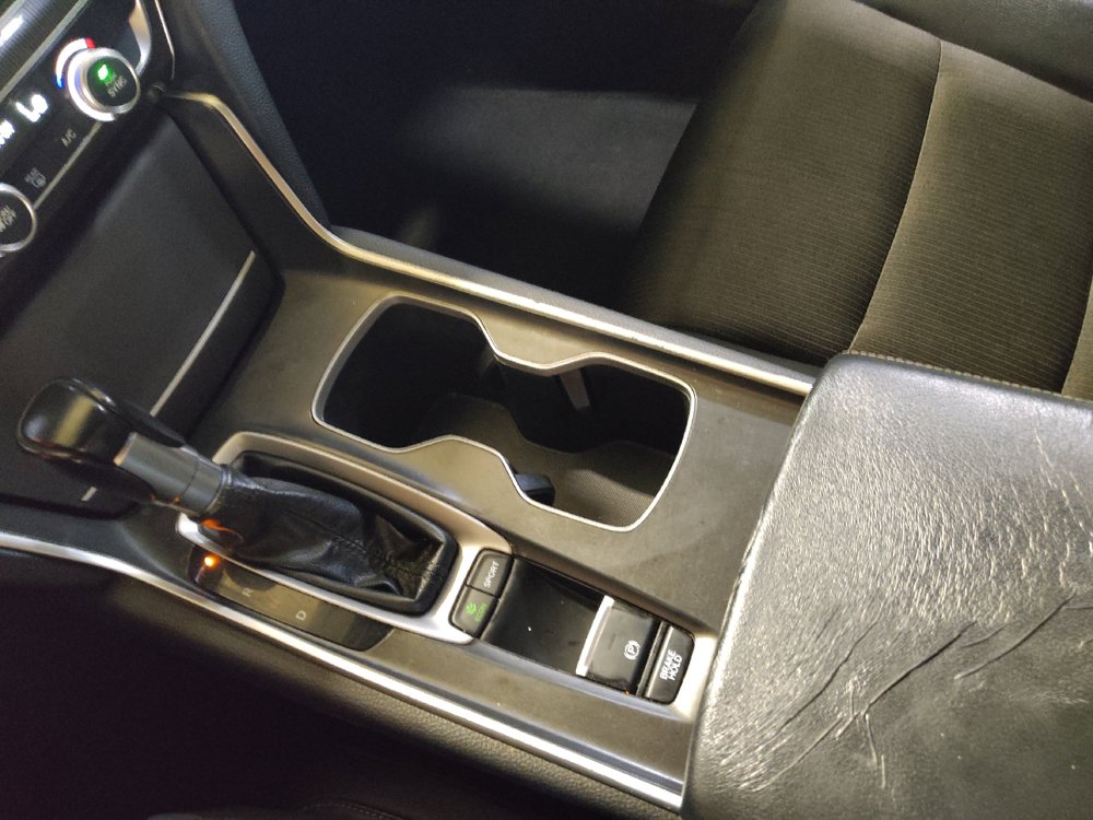 Used 2018 Honda Accord Sport image 26