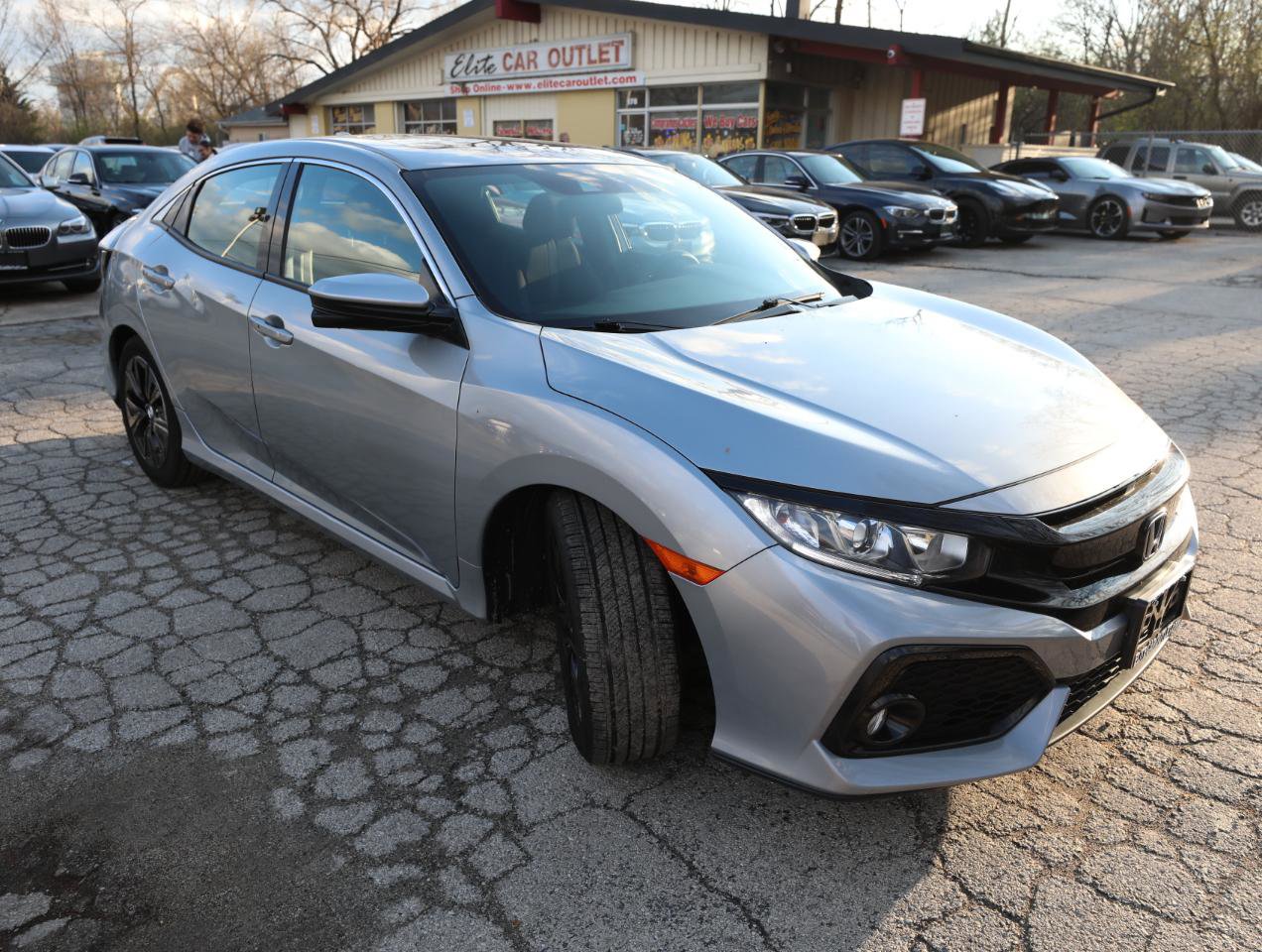 Used 2019 Honda Civic EX image 4