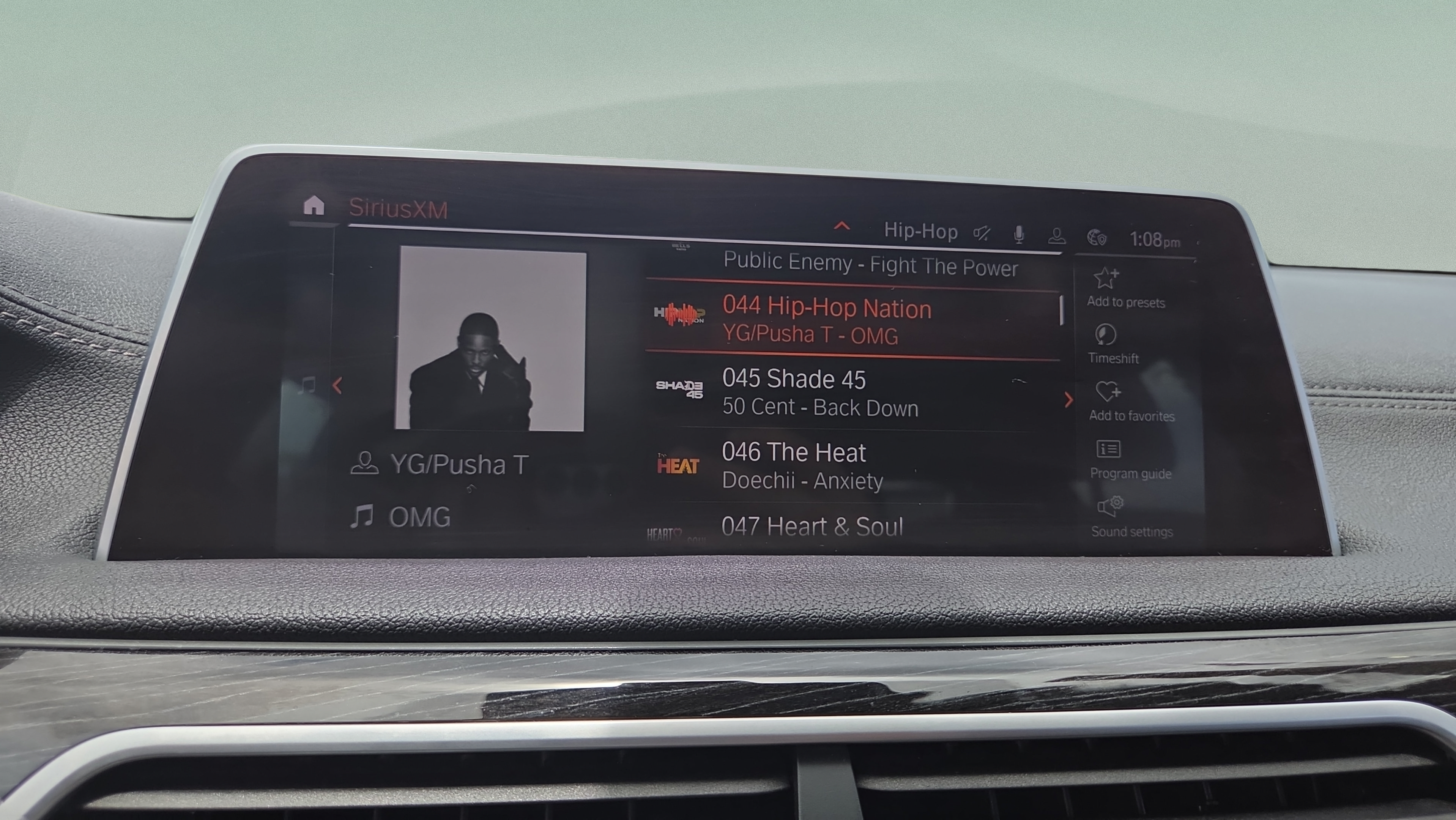 Used 2020 BMW 740i w/ M Sport Package RWD image 29