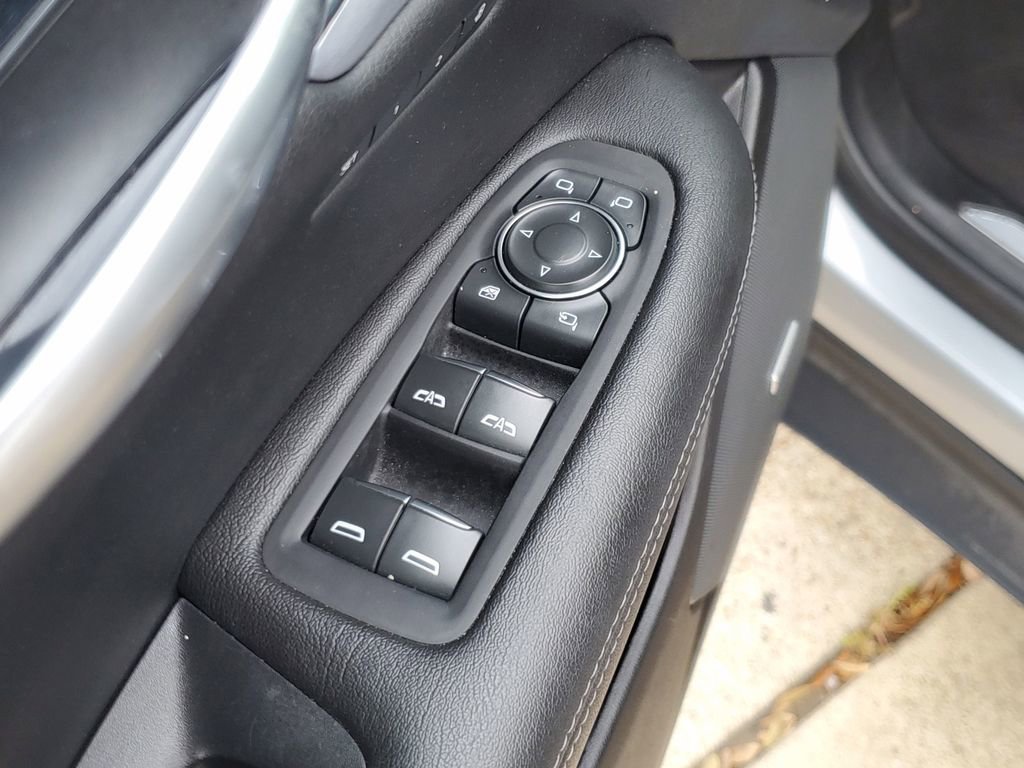 Used 2024 Cadillac XT5 Premium Luxury image 17