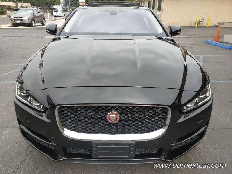 Used 2017 Jaguar XF Premium image 22