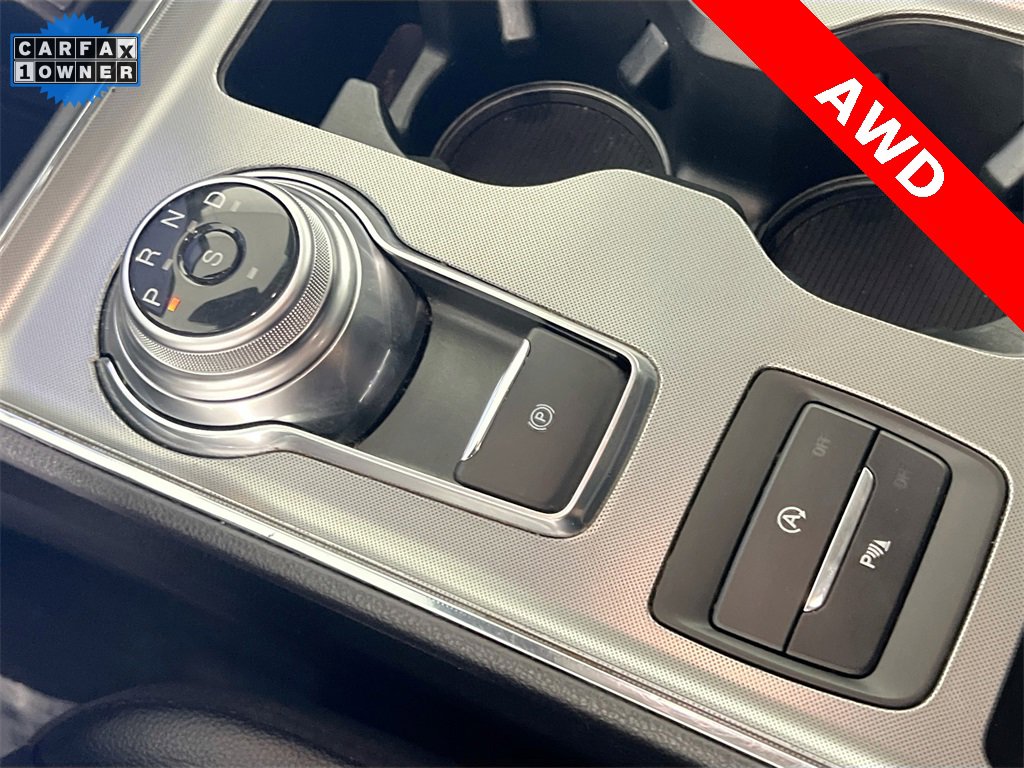 Used 2024 Ford Edge Titanium image 16