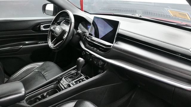 Used 2022 Jeep Compass Limited AWD/4WD image 14