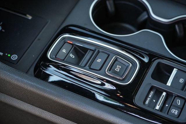 Certified 2025 Honda Pilot Black Edition image 22