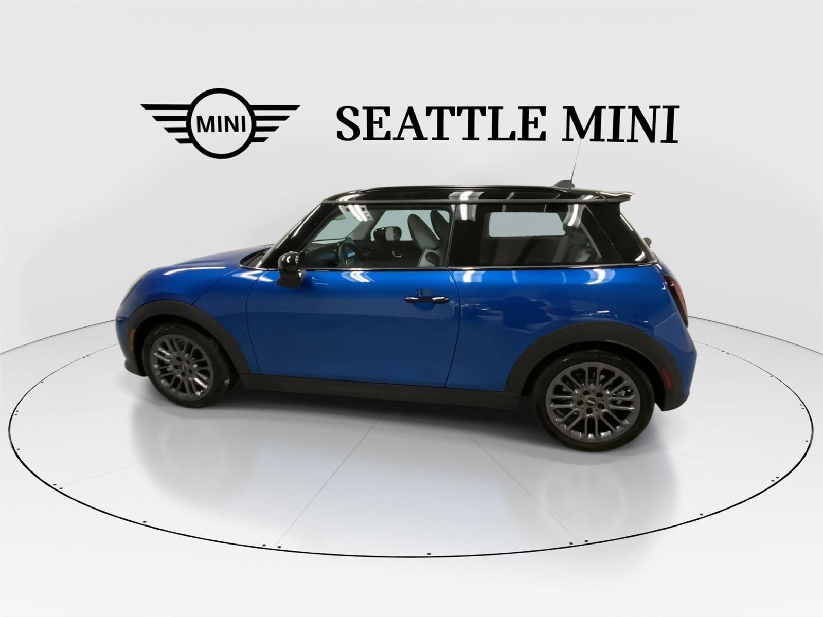 Certified 2025 MINI Cooper S image 7