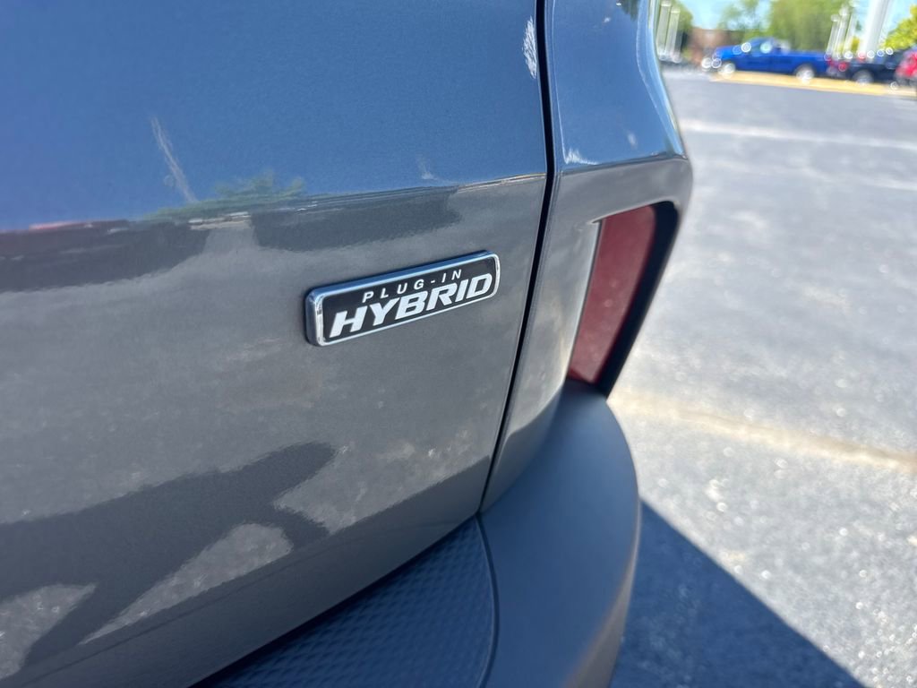 Used 2025 Ford Escape SE FWD image 30