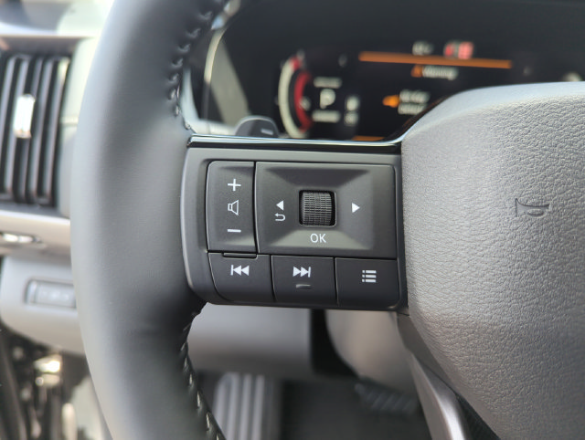 New 2026 Nissan Pathfinder SL FWD image 38