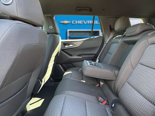 New 2027 Chevrolet Equinox LT w/ Safety and Technology Package AWD/4WD image 28