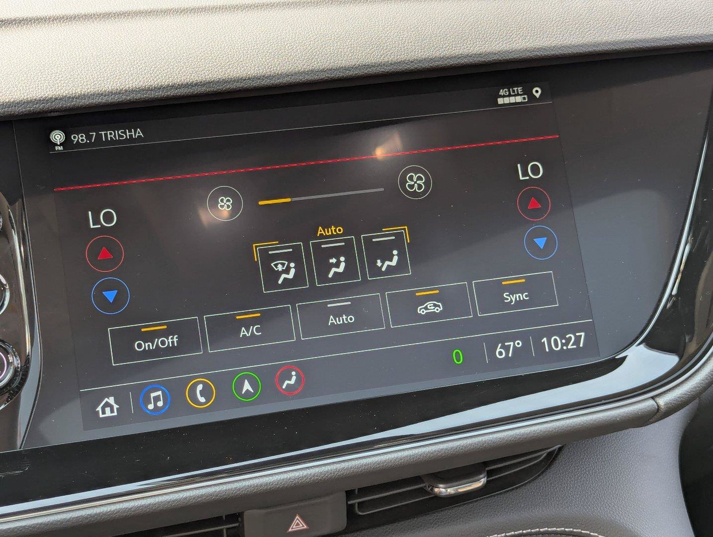 Used 2023 Buick Envision Avenir AWD/4WD image 21