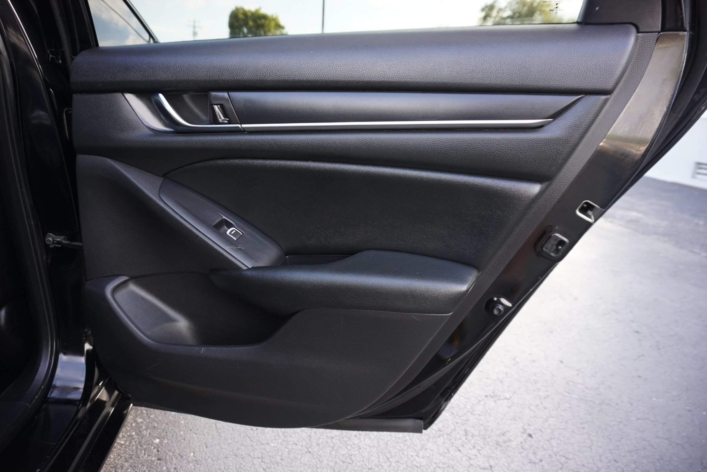 Used 2021 Honda Accord Sport image 23