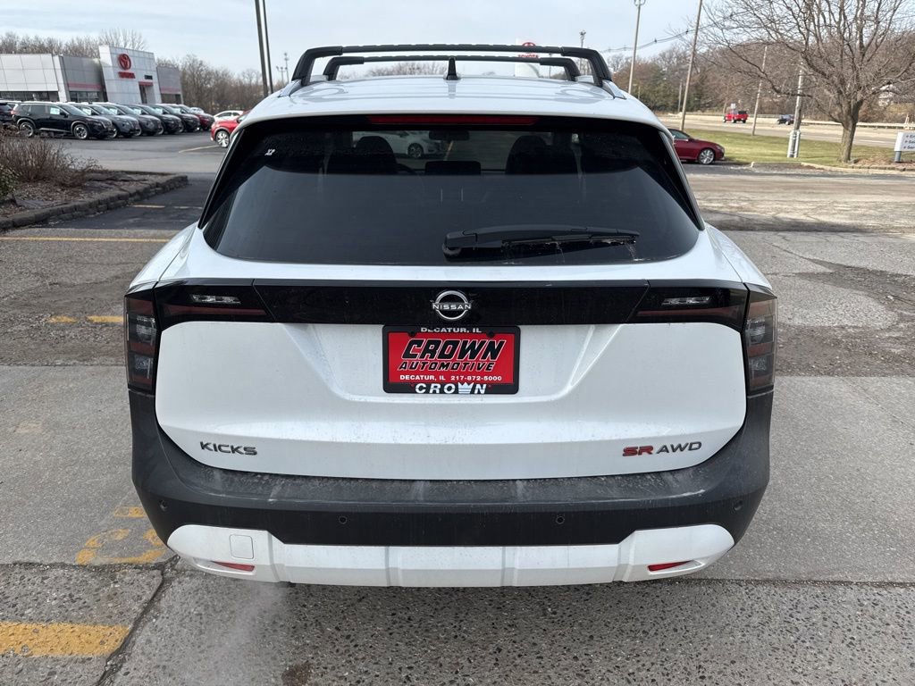 New 2026 Nissan Kicks SR w/ Cold Weather Package image 5