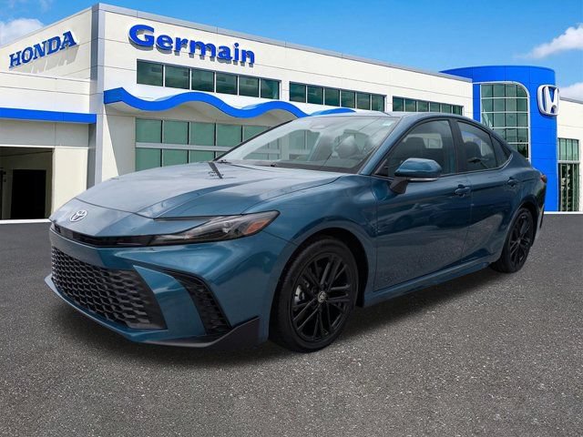 Used 2025 Toyota Camry SE w/ Multimedia Upgrade Package