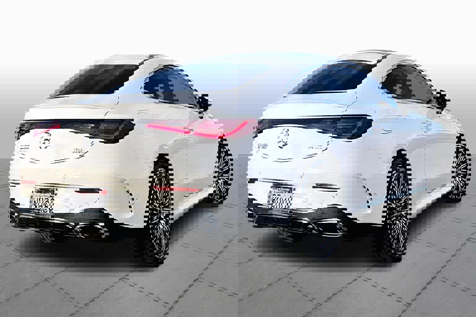 Used 2024 Mercedes-Benz CLE 300 4MATIC Coupe image 13