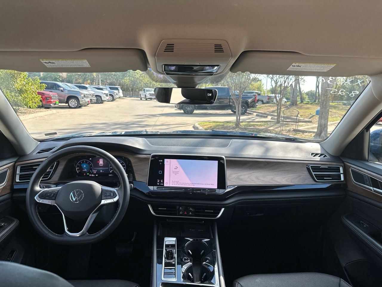 Used 2026 Volkswagen Atlas SE FWD image 13