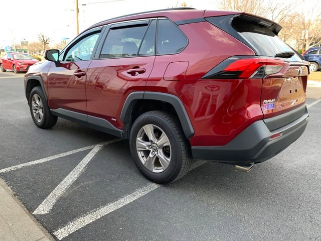 Used 2022 Toyota RAV4 XLE w/ Convenience Package image 5