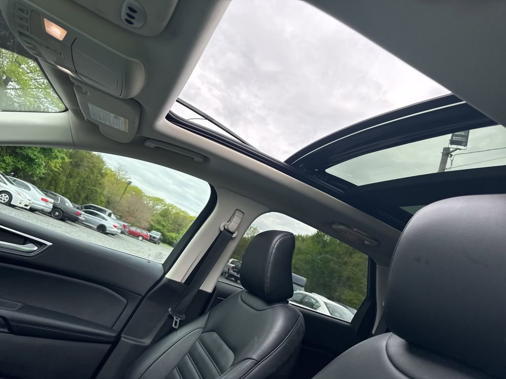 Used 2023 Ford Edge SEL w/ Convenience Package AWD/4WD image 13