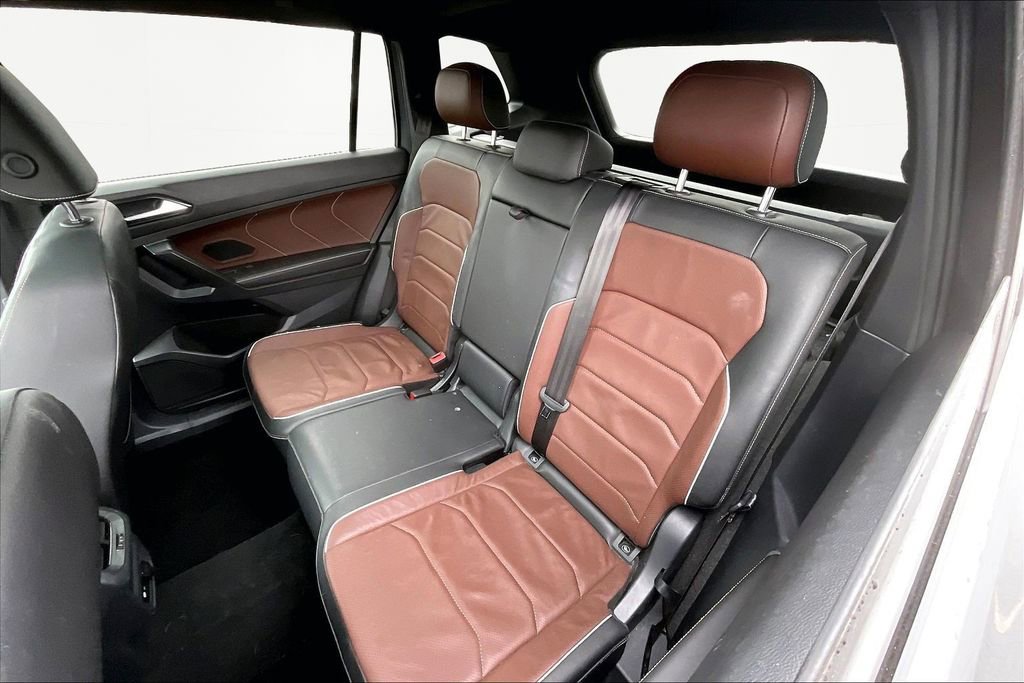 Used 2022 Volkswagen Tiguan SEL R-Line image 25