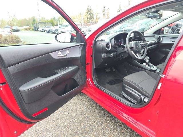 Used 2024 Kia Forte LXS image 15