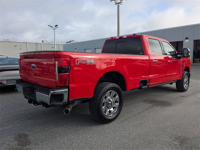 Used 2024 Ford F350 Lariat w/ Lariat Ultimate Package image 3