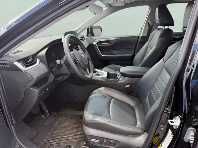 Used 2024 Toyota RAV4 XLE Premium w/ Weather Package AWD/4WD image 35