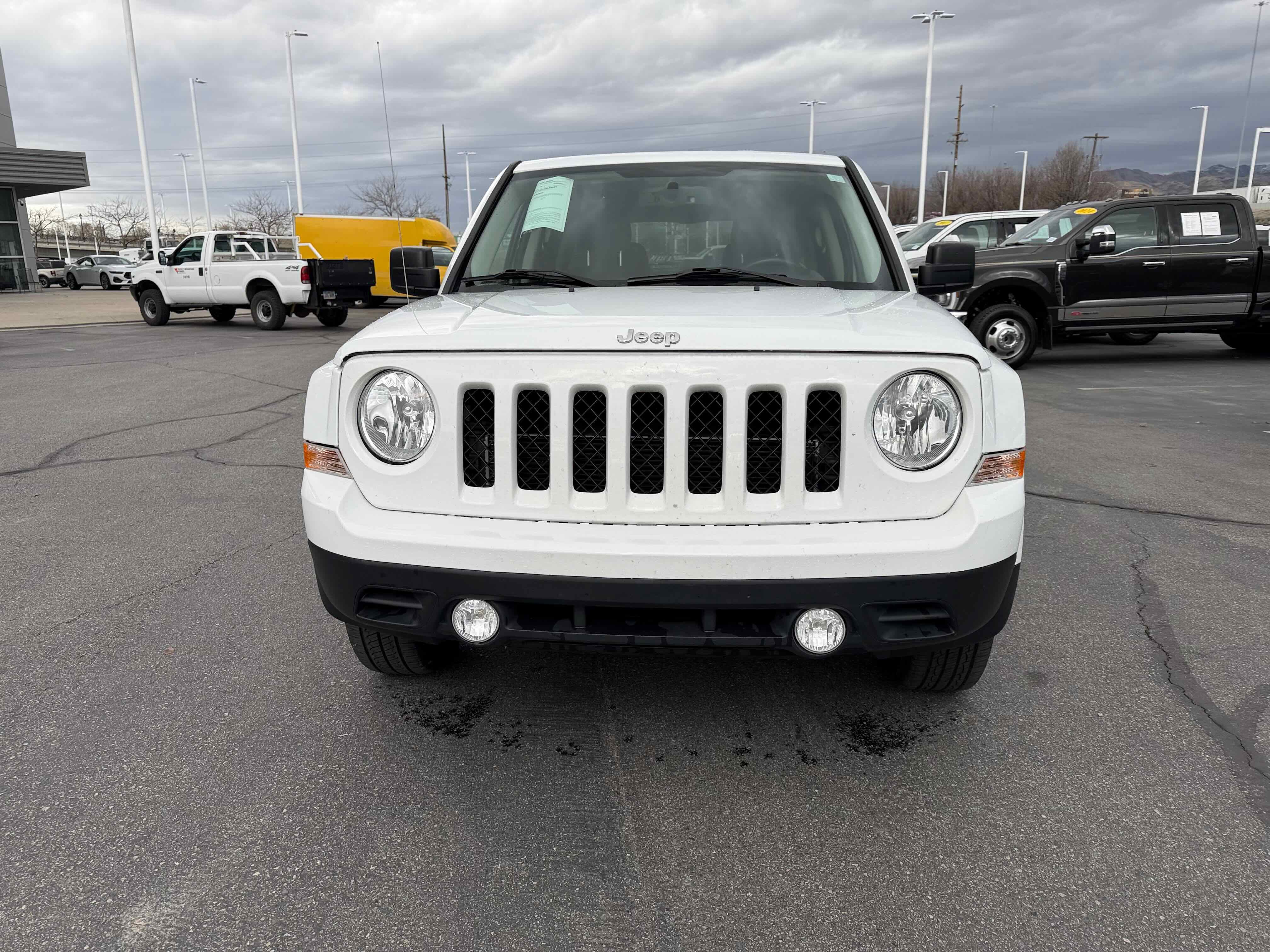 Used 2016 Jeep Patriot Latitude w/ Trailer Tow Prep Group image 12
