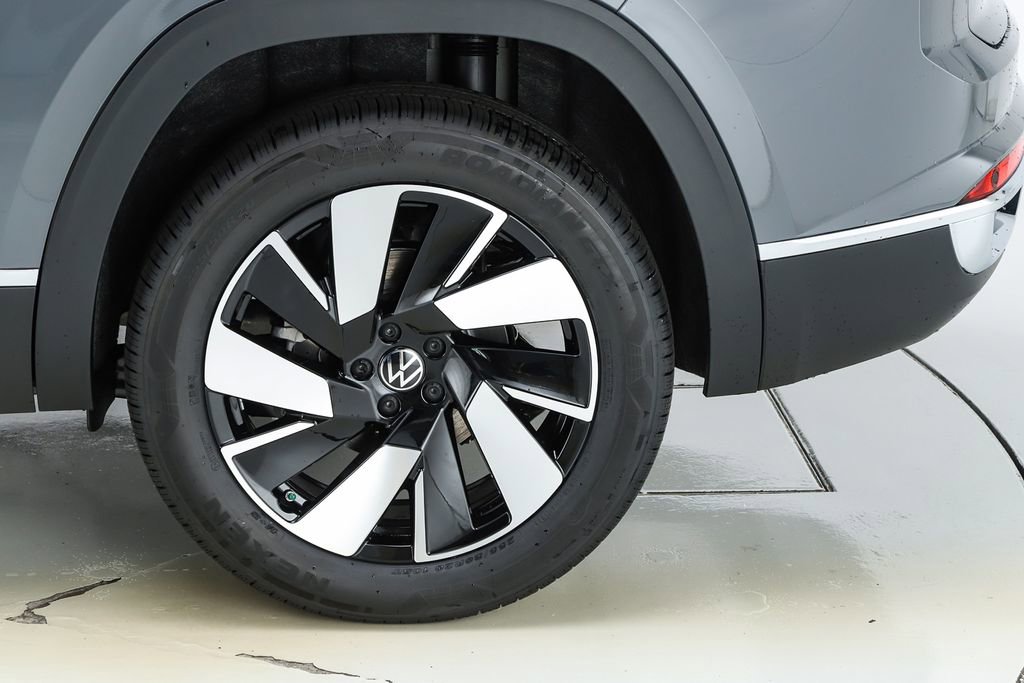 New 2026 Volkswagen Atlas Cross Sport SEL image 6
