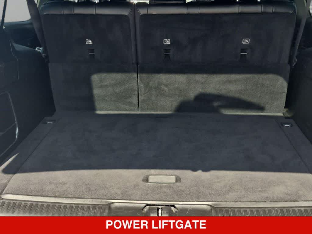 Used 2024 Jeep Wagoneer L Series II w/ Flexible Seating Group AWD/4WD image 34