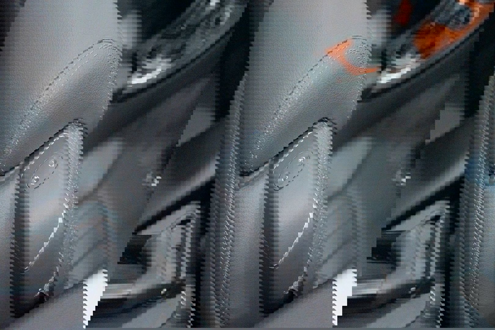 Used 2004 Mercedes-Benz SL 55 AMG image 25