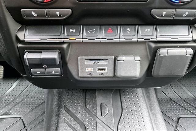 Certified 2022 Chevrolet Silverado 3500 LT w/ Convenience Package AWD/4WD image 24