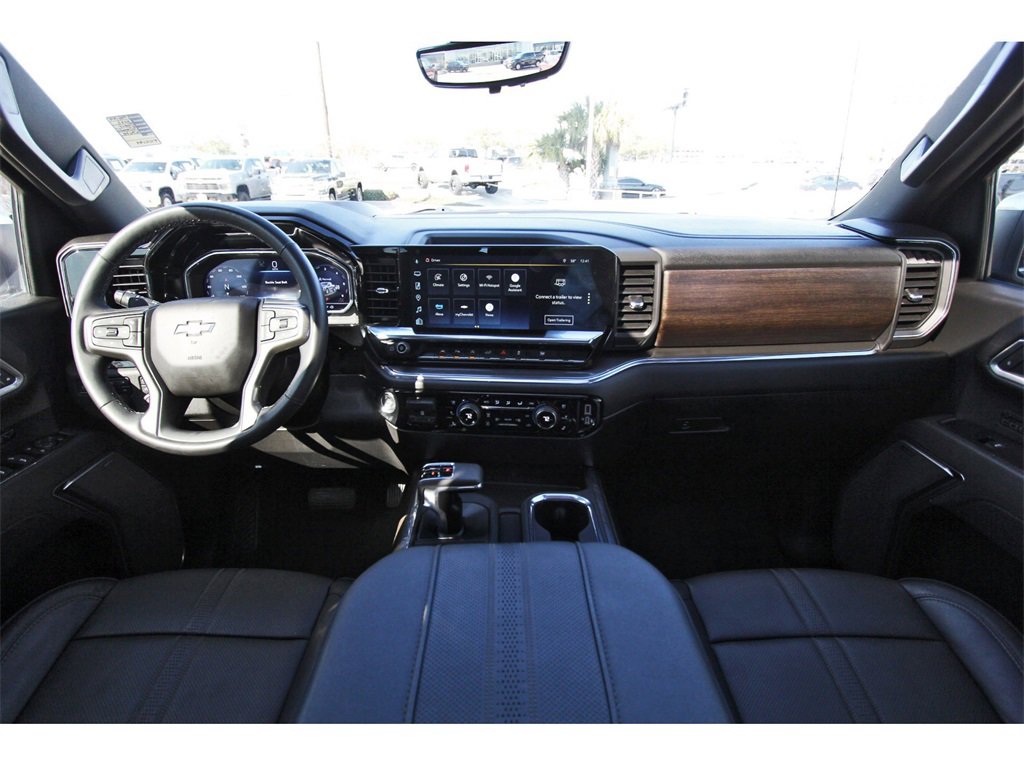 Used 2025 Chevrolet Silverado 1500 High Country w/ High Country Premium Package image 7