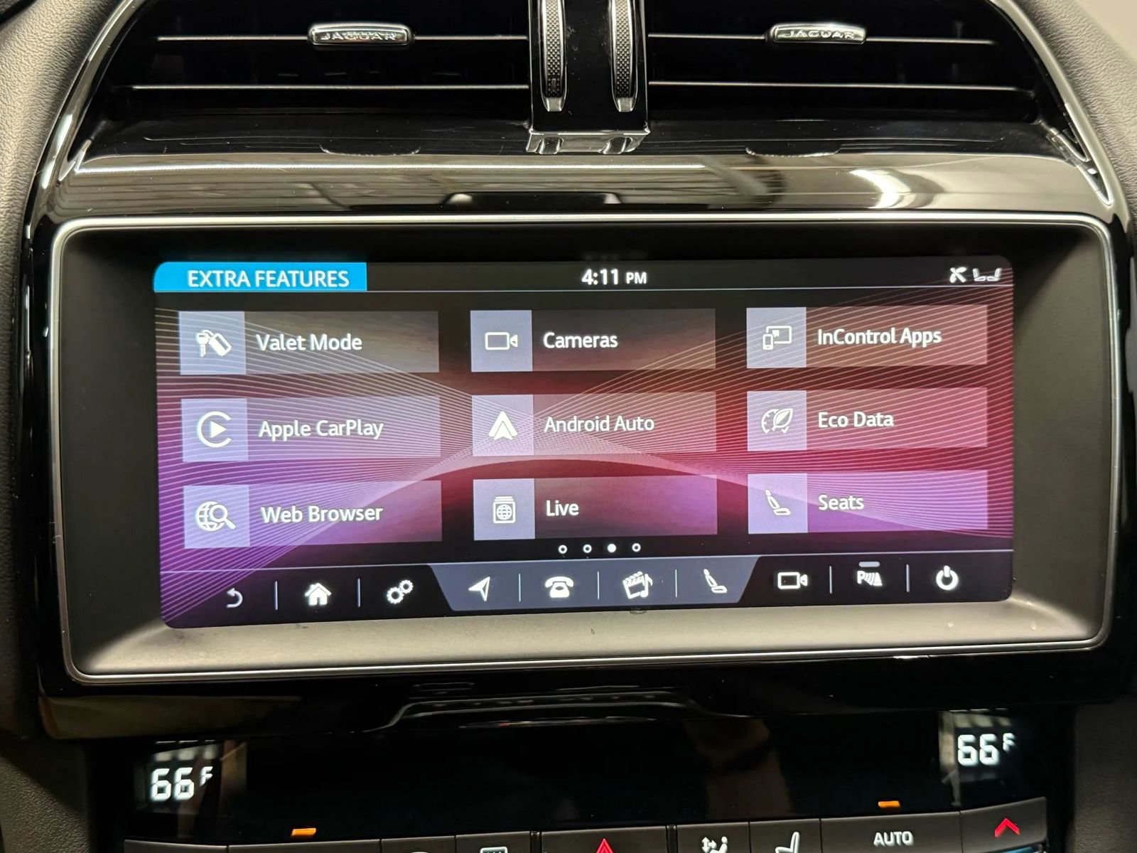 Used 2019 Jaguar F-PACE Premium image 32