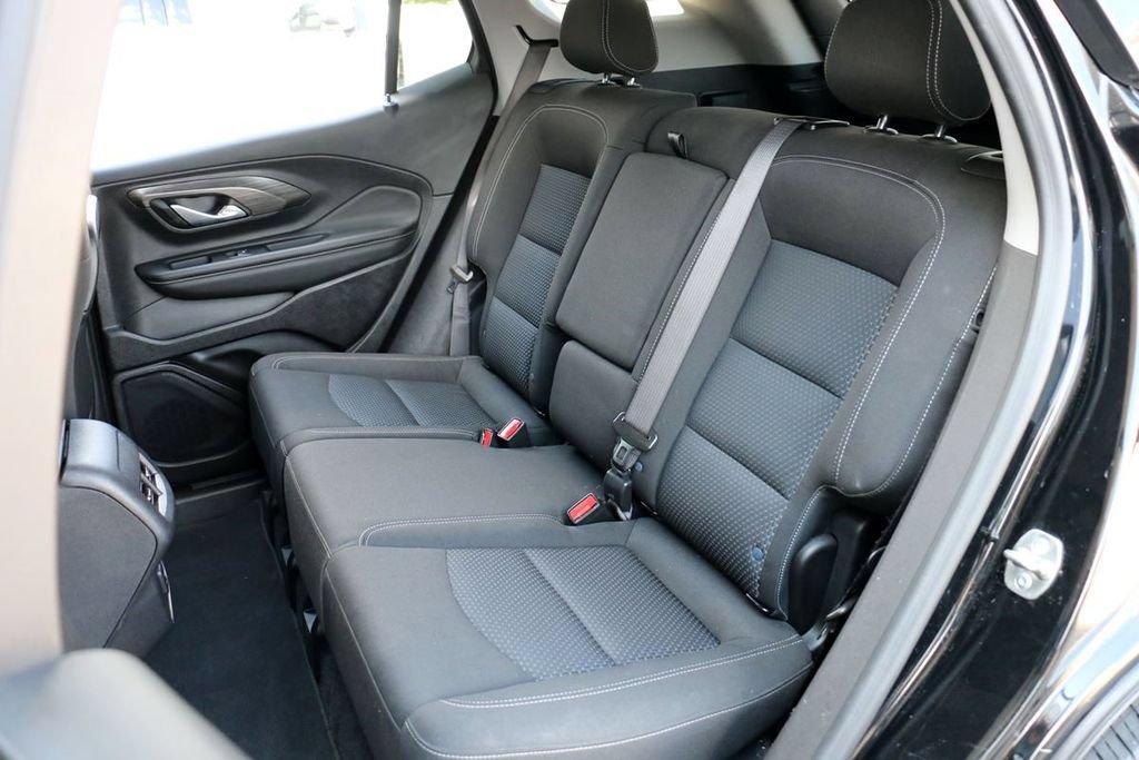 Used 2024 GMC Terrain SLE AWD/4WD image 20