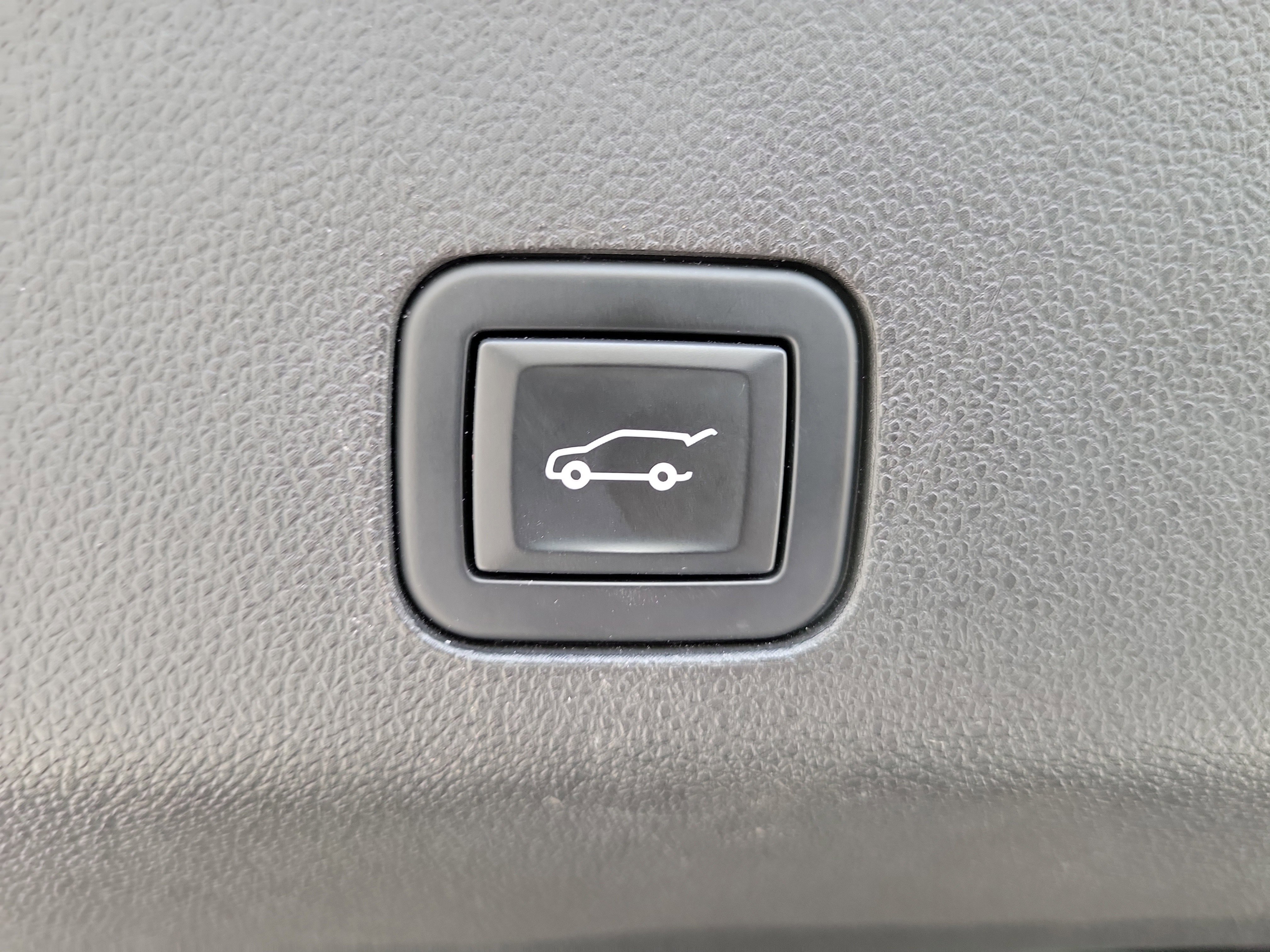 Used 2021 Cadillac Escalade Sport RWD image 11