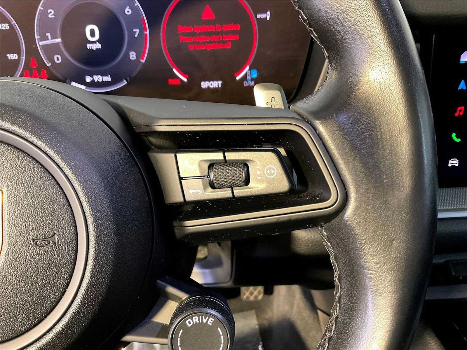 Certified 2024 Porsche Cayenne AWD/4WD image 28