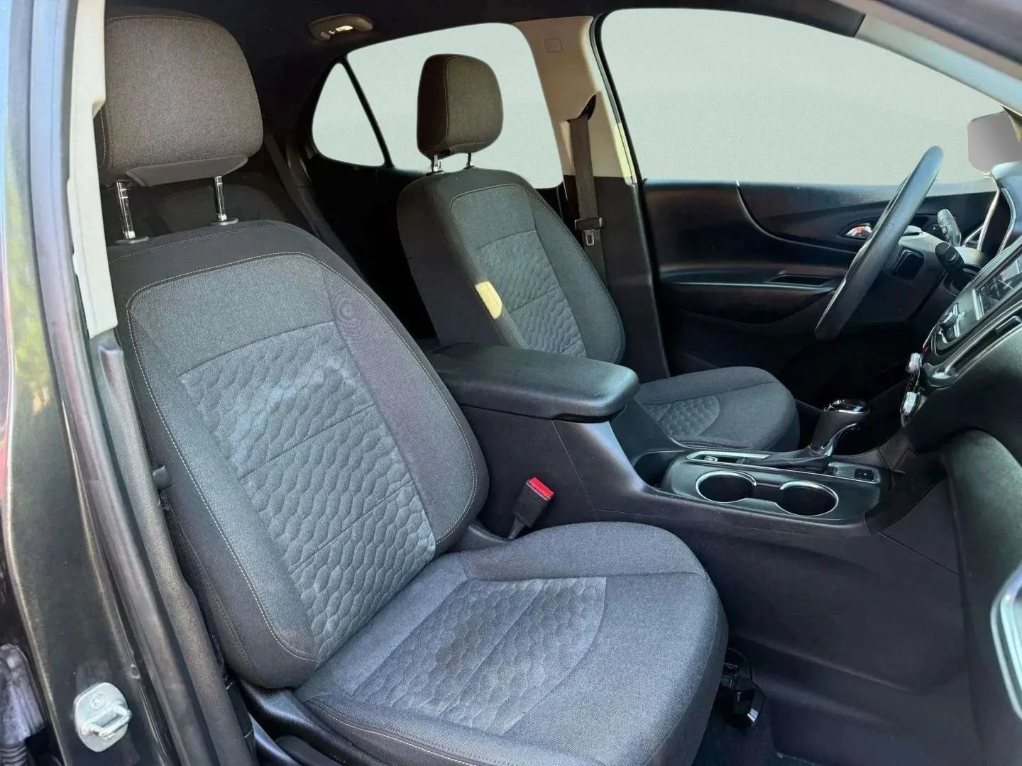 Used 2021 Chevrolet Equinox LT AWD/4WD image 9