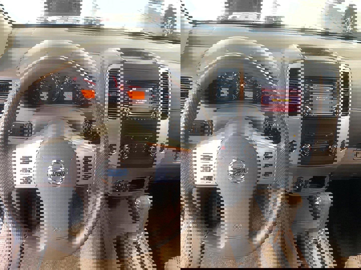 Used 2017 Nissan Frontier SV AWD/4WD image 11