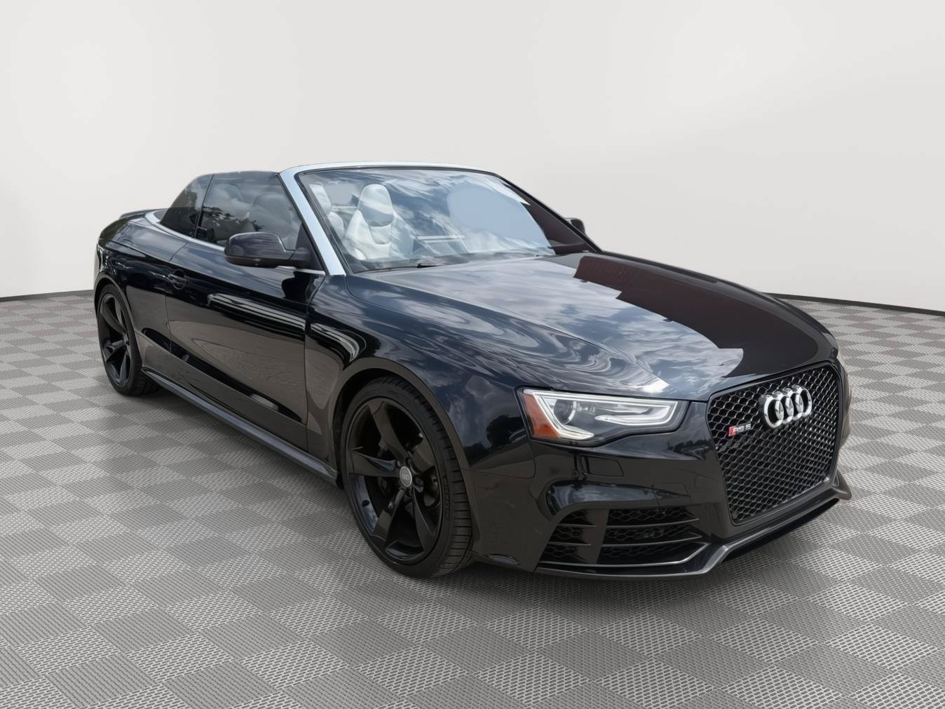 Used 2014 Audi RS 5 Cabriolet w/ Black Optic Package AWD/4WD image 9