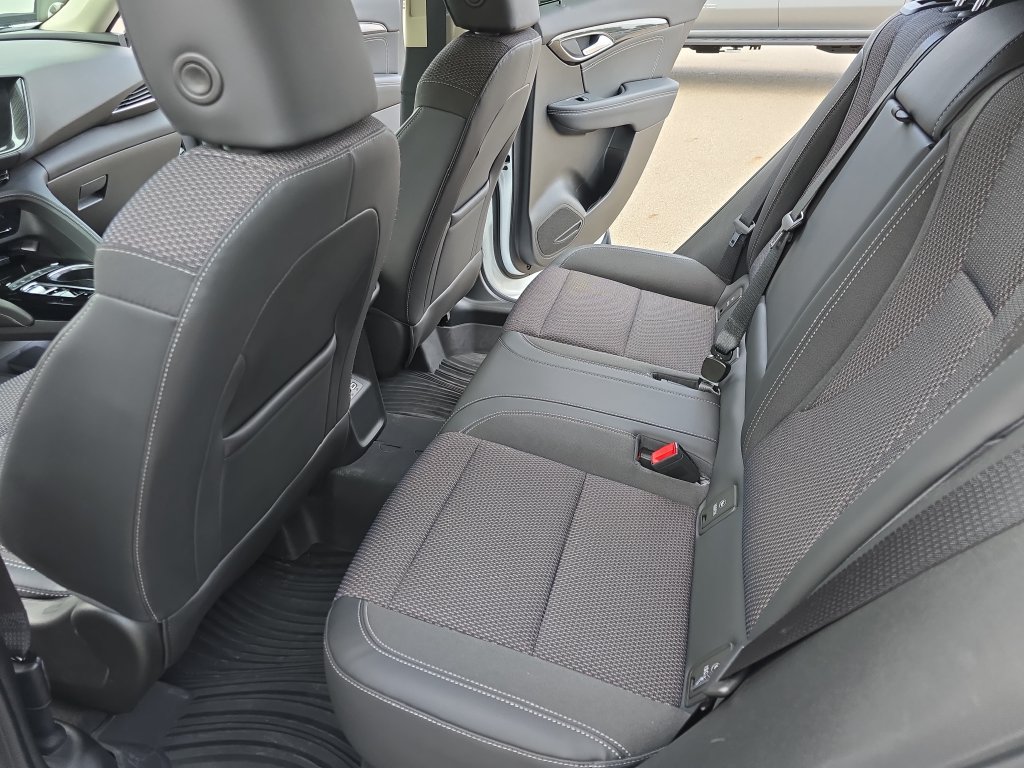 Used 2023 Buick Envision Preferred w/ Sport Touring Package AWD/4WD image 13