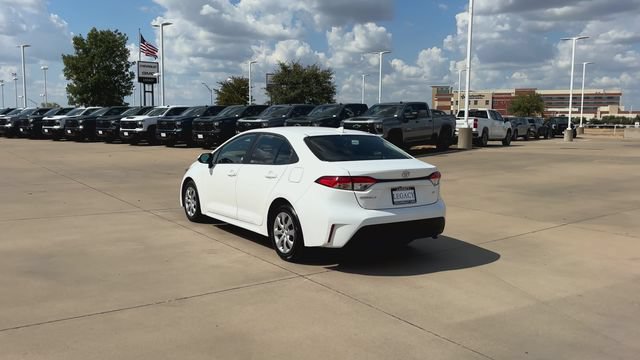 Used 2025 Toyota Corolla LE FWD image 7