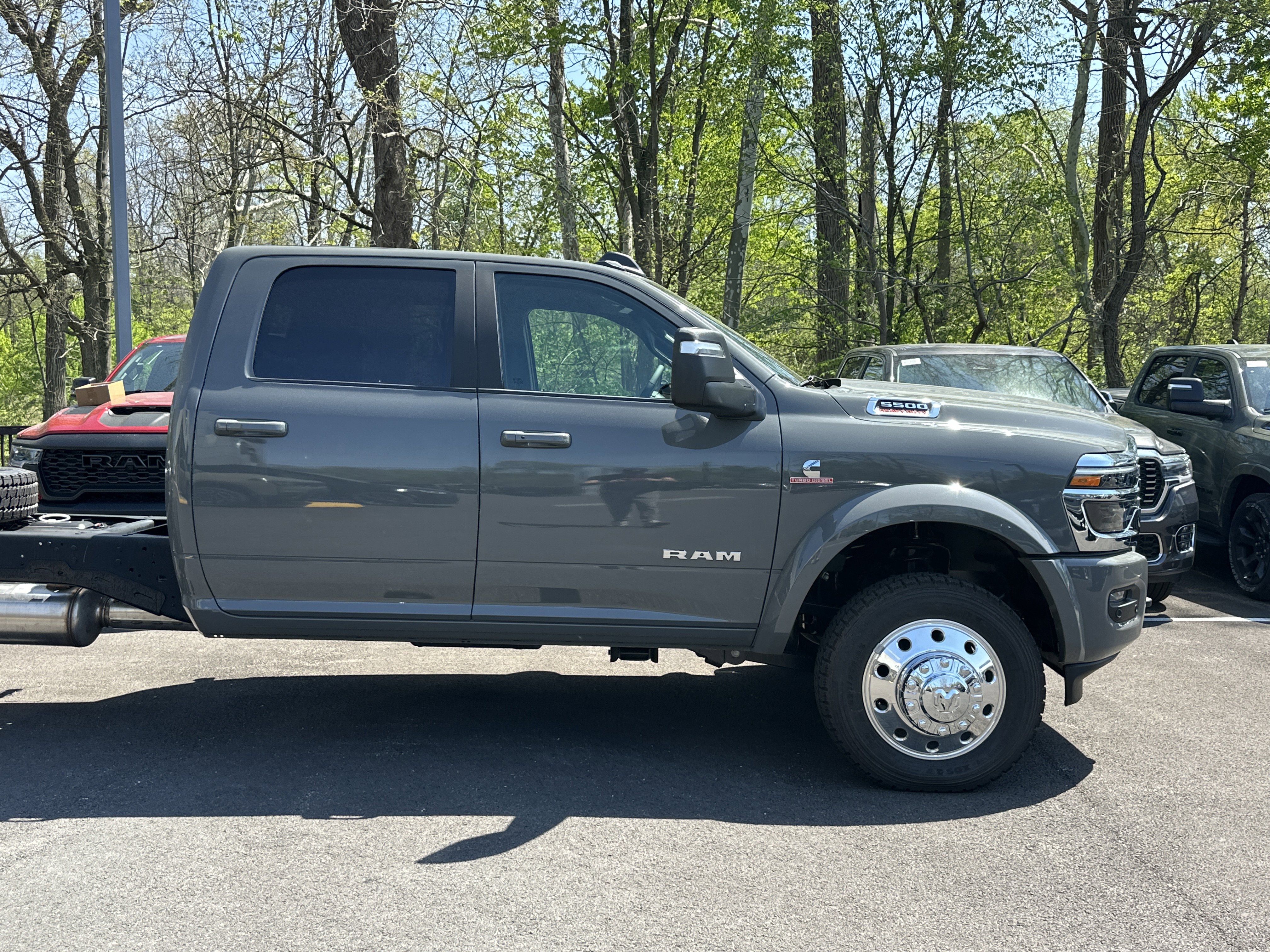New 2026 RAM 5500 4x4 Crew Cab w/ Laramie Trim Package image 21