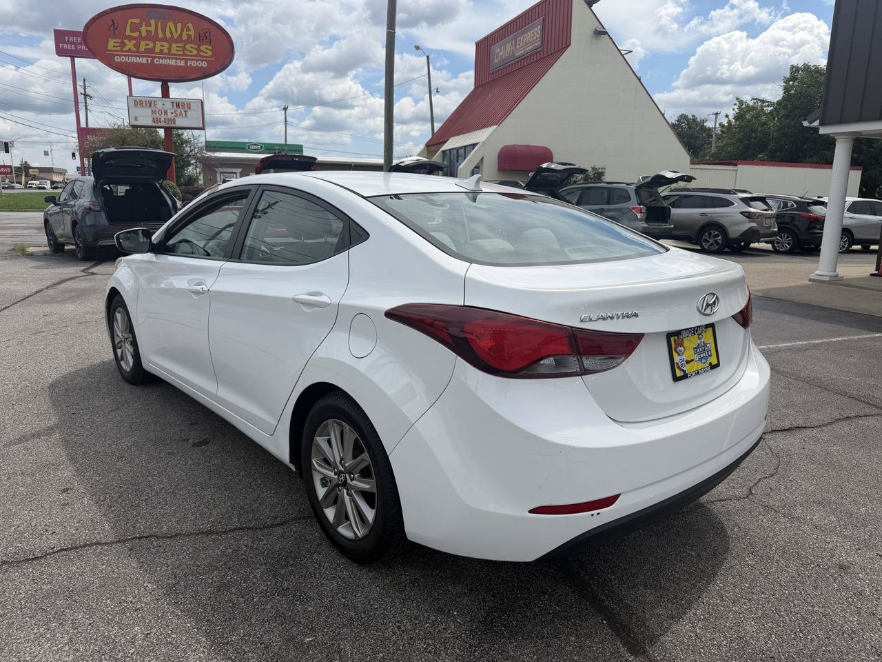 Used 2015 Hyundai Elantra SE w/ Option Group 02 FWD image 9