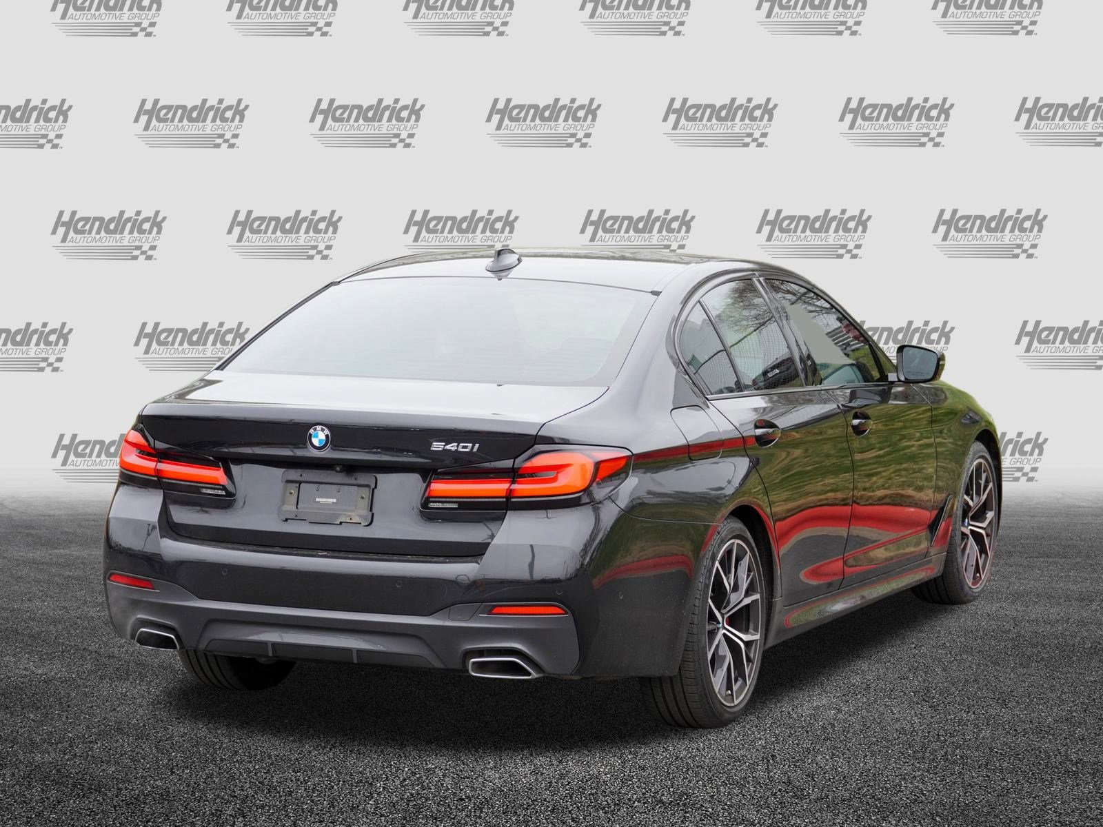 Used 2021 BMW 540i w/ M Sport Package image 9