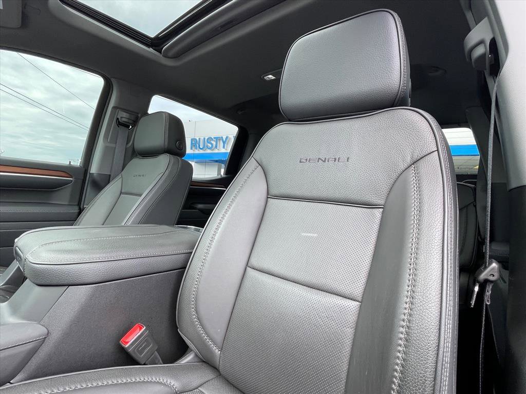Used 2025 GMC Sierra 1500 Denali AWD/4WD image 25